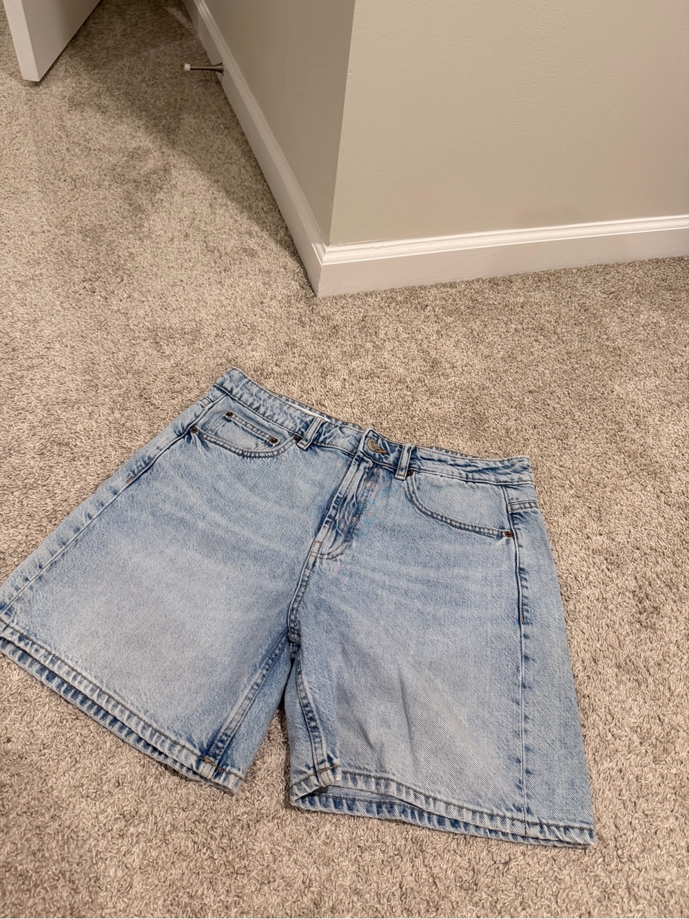 zara bermuda jean shorts size 10